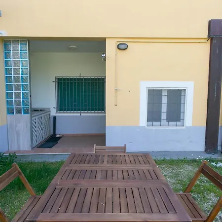 N151 - Numana, Delizioso Bilocale Con Portico * נומאנה